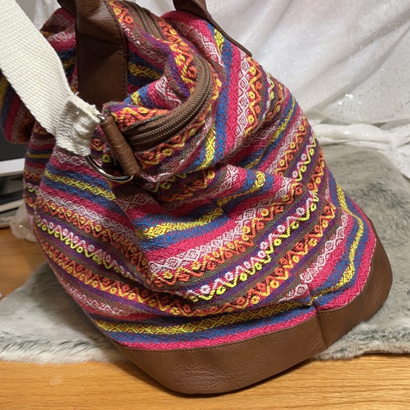 Huge embroidered tote - Picture 7 of 11